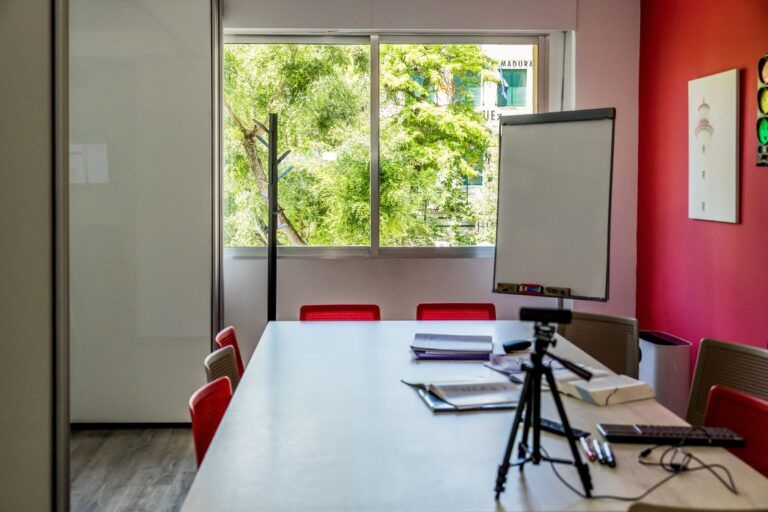 Mortimer Cáceres - Mortimer English Club