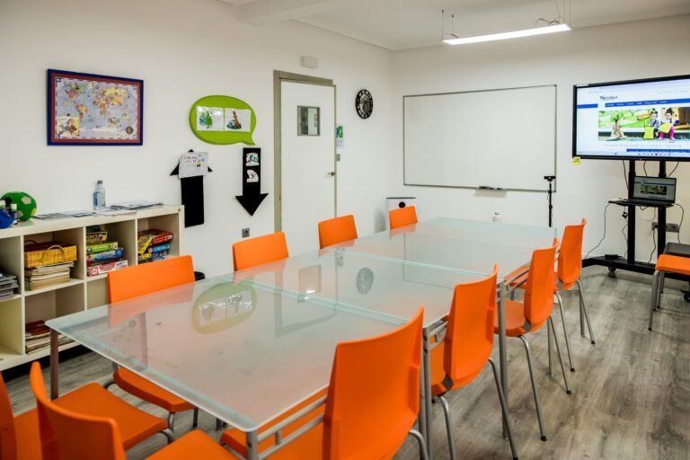 Mortimer Cáceres - Mortimer English Club