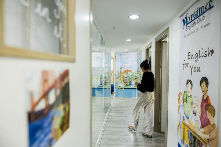 Mortimer Cáceres - Mortimer English Club