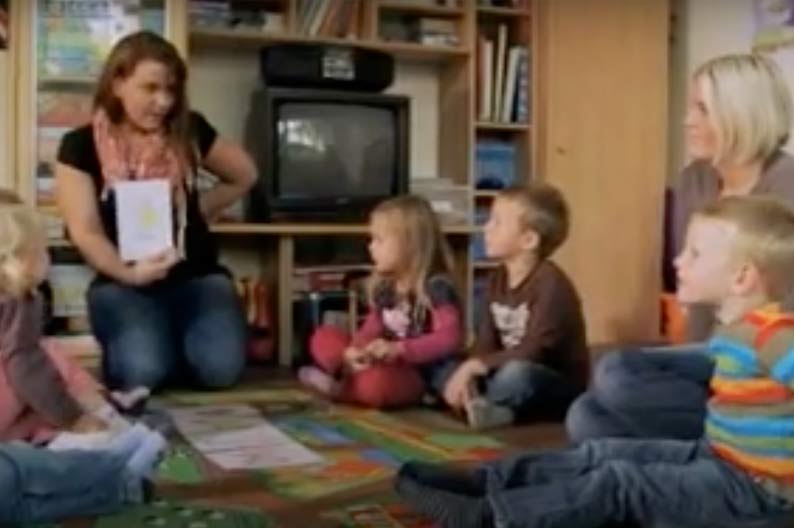 Vídeos academia de inglés - Mortimer English Club